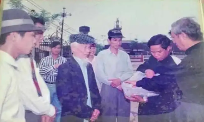 giao-xu-cat-noi Năm 1996 thầy Quý Hương Giuse Hà Xuân Trường quyên góp đc 1 số tiền gửi về giáo họ để chuẩn bị thi công xây dựng Thánh Đường