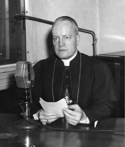 giao-xu-cat-noi Tổng giám mục Joseph Charbonneau, năm 1942 / Hình ảnh La Presse, Montréal