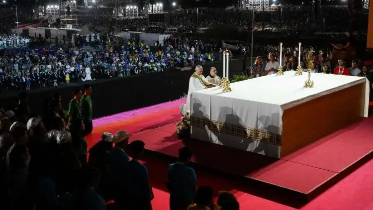 giao-xu-cat-noi Đức Thánh Cha chủ sự giờ Canh thức cầu nguyện tại Tor Vergata   (@Vatican Media)