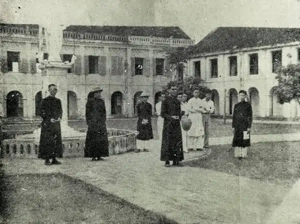 giao-xu-cat-noi Tiểu Chủng viện Ninh-Cường, Bùi-chu, nơi các chủng sinh đầu tiên của Thái-bình tu học.