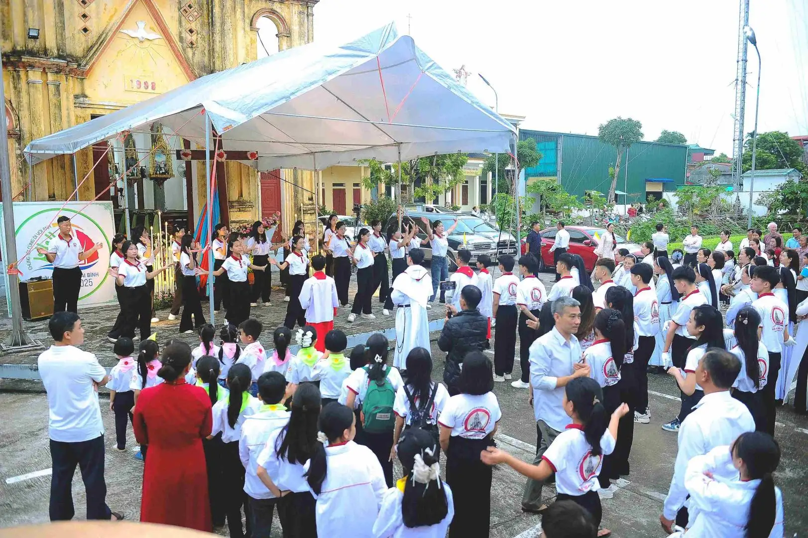 giao-xu-cat-noi giao-xu-cat-noi