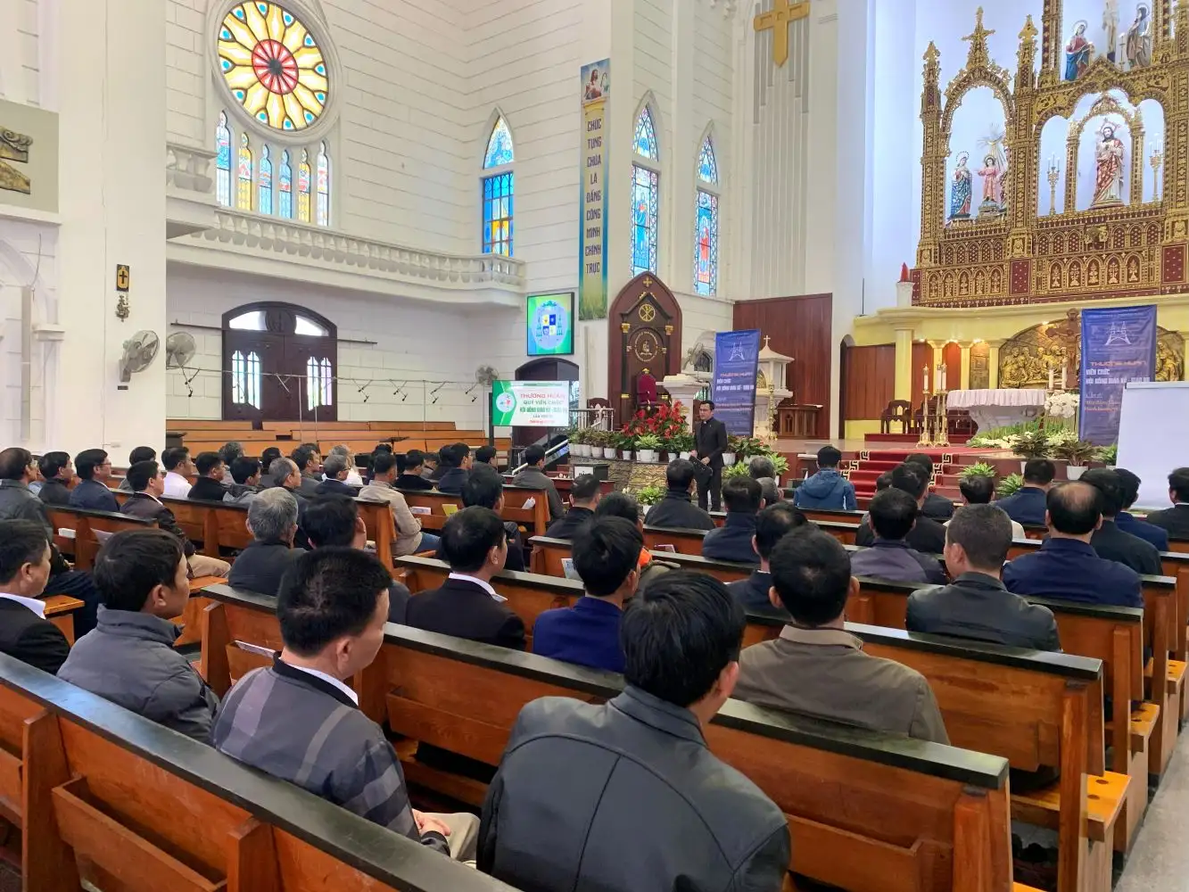 giao-xu-cat-noi Giáo hạt Chính Tòa: Thường huấn Hội đồng Giáo xứ lần thứ 4