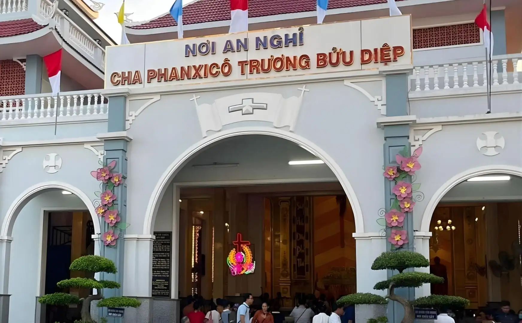 giao-xu-cat-noi Từ Cần Thơ đến Rôma