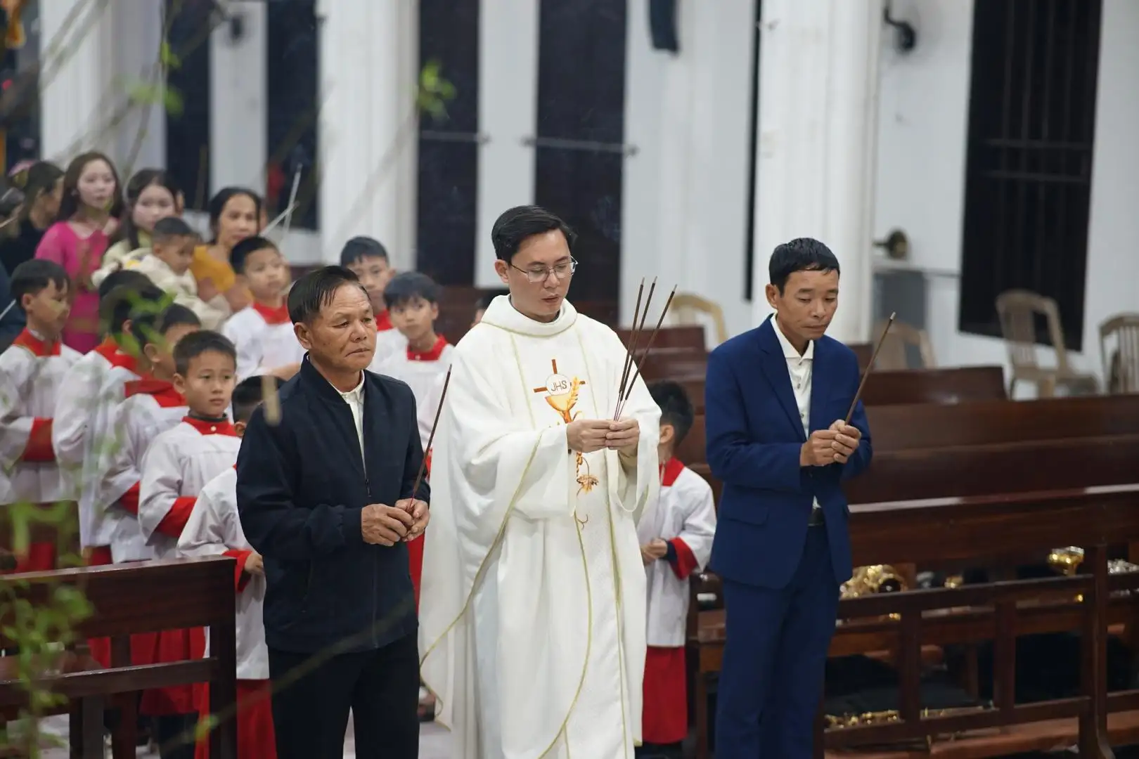 giao-xu-cat-noi Giáo xứ Cát Nội - Thánh Lễ Mùng 2 Tết