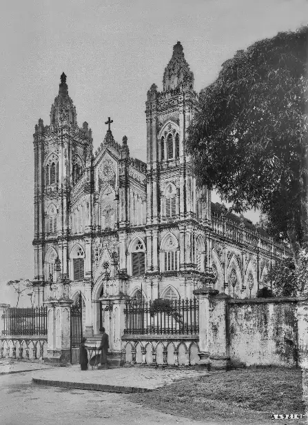Nhà thờ Chánh Tòa Thái Bình thập niên 1920. Nguồn: Viện Viễn đông Bác cổ (EFEO).