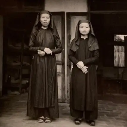 Các dì nhà phước Dòng Ba Đaminh.