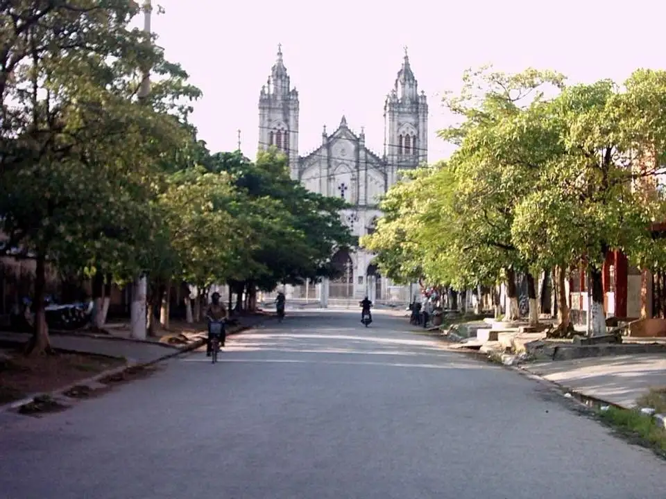 Nhà thờ Chánh Tòa Thái Bình 2003.